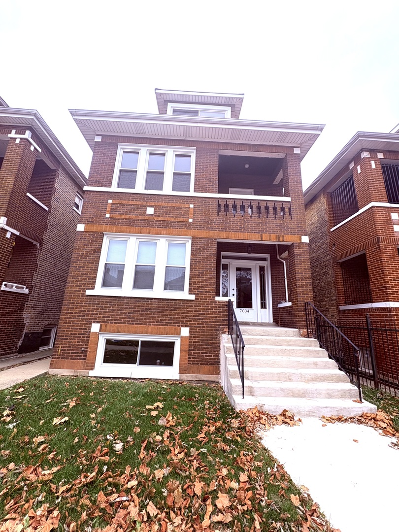 7036 S Artesian Avenue, Chicago, IL 60629