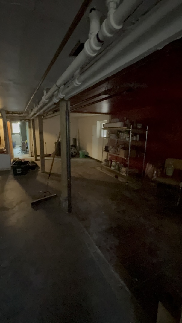 7036 S Artesian Avenue, Chicago, IL 60629