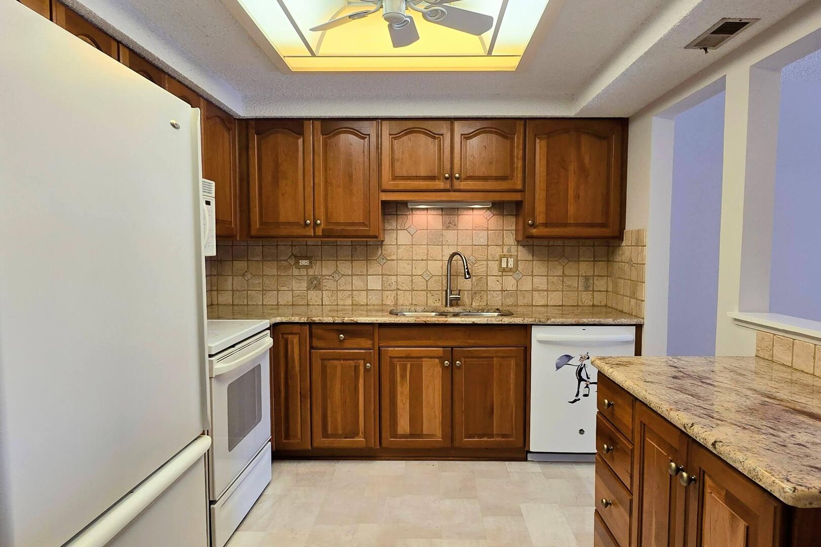 690 Chandler Road #207, Gurnee, IL 60031