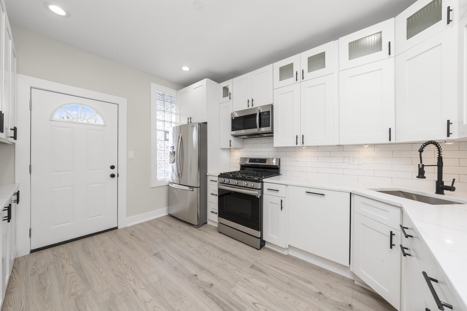 3107 W Flournoy Street, Chicago, IL 60612