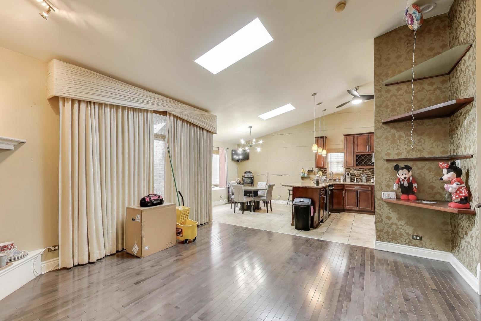 3015 140th Place, Blue Island, IL 60406