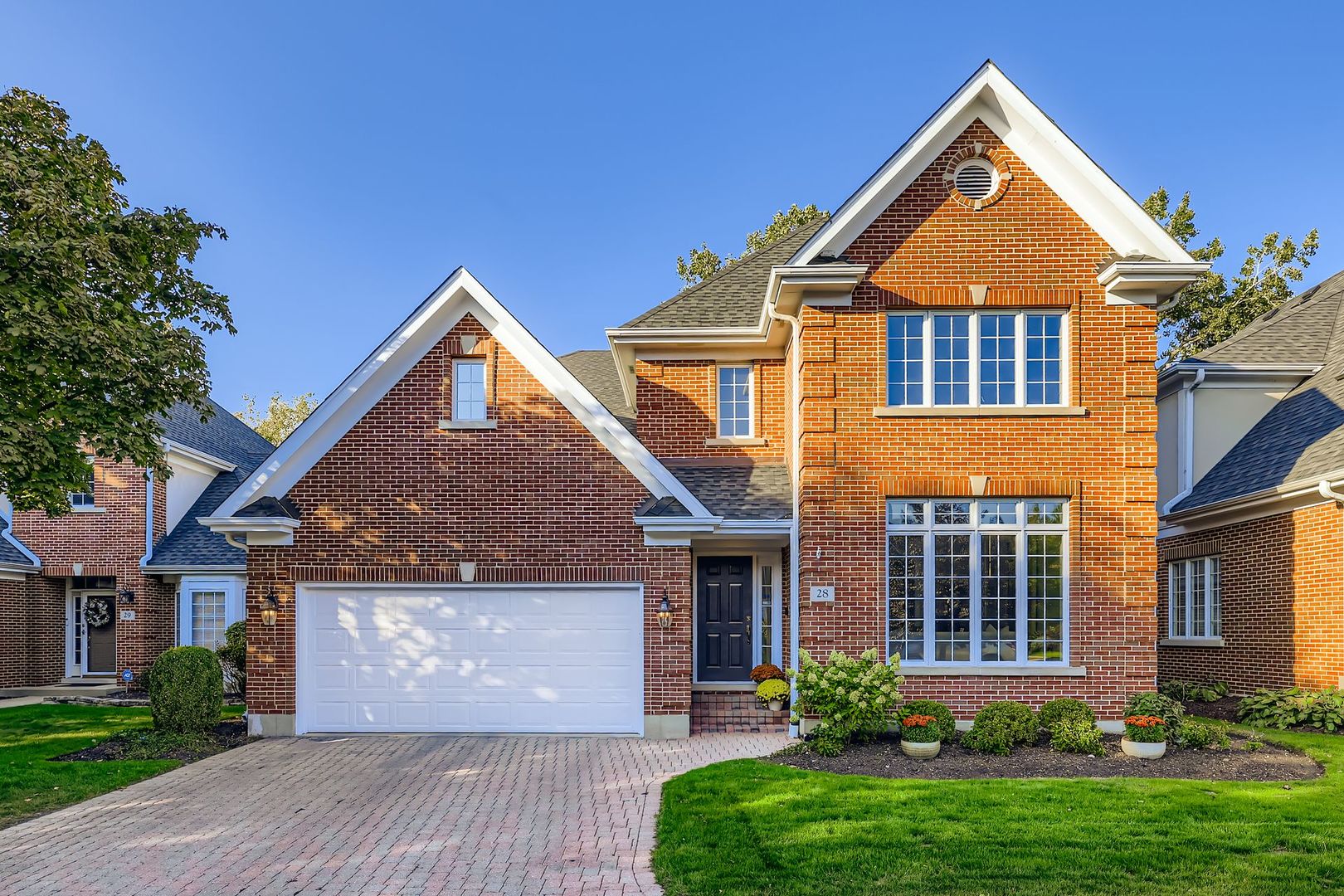 28 Windsor Drive, Elmhurst, IL 60126