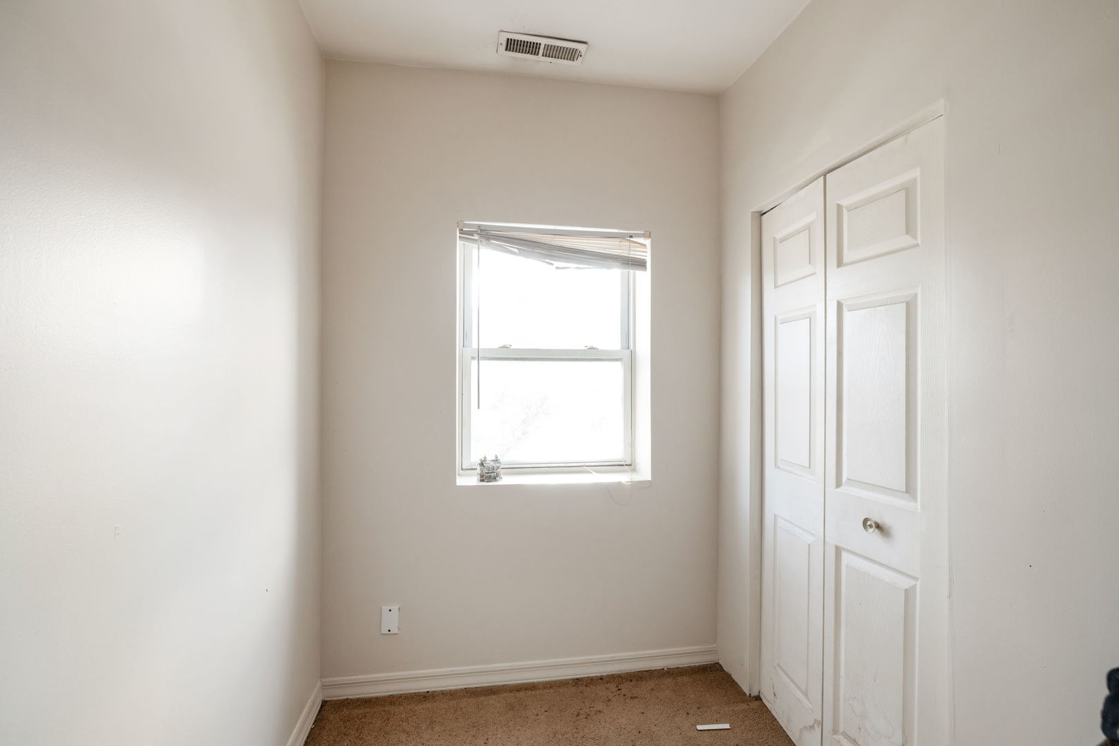 750 E 69th Place, Chicago, IL 60637