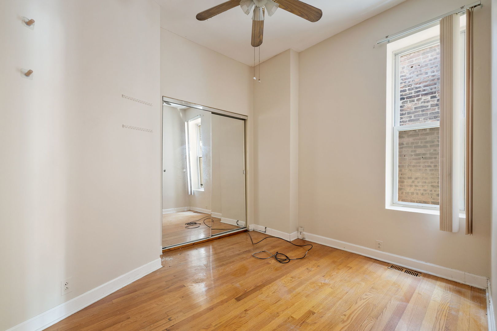 750 E 69th Place, Chicago, IL 60637