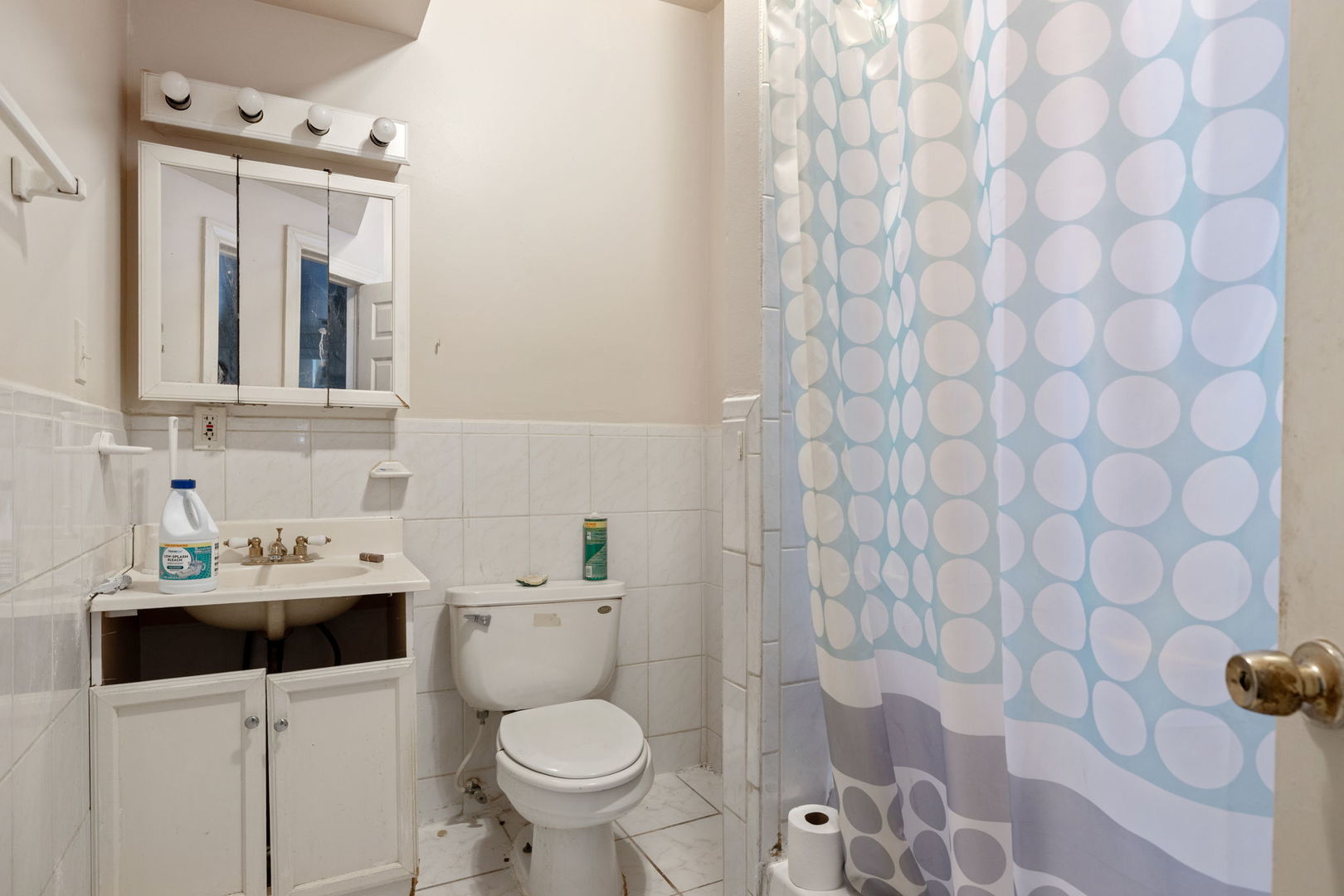 750 E 69th Place, Chicago, IL 60637