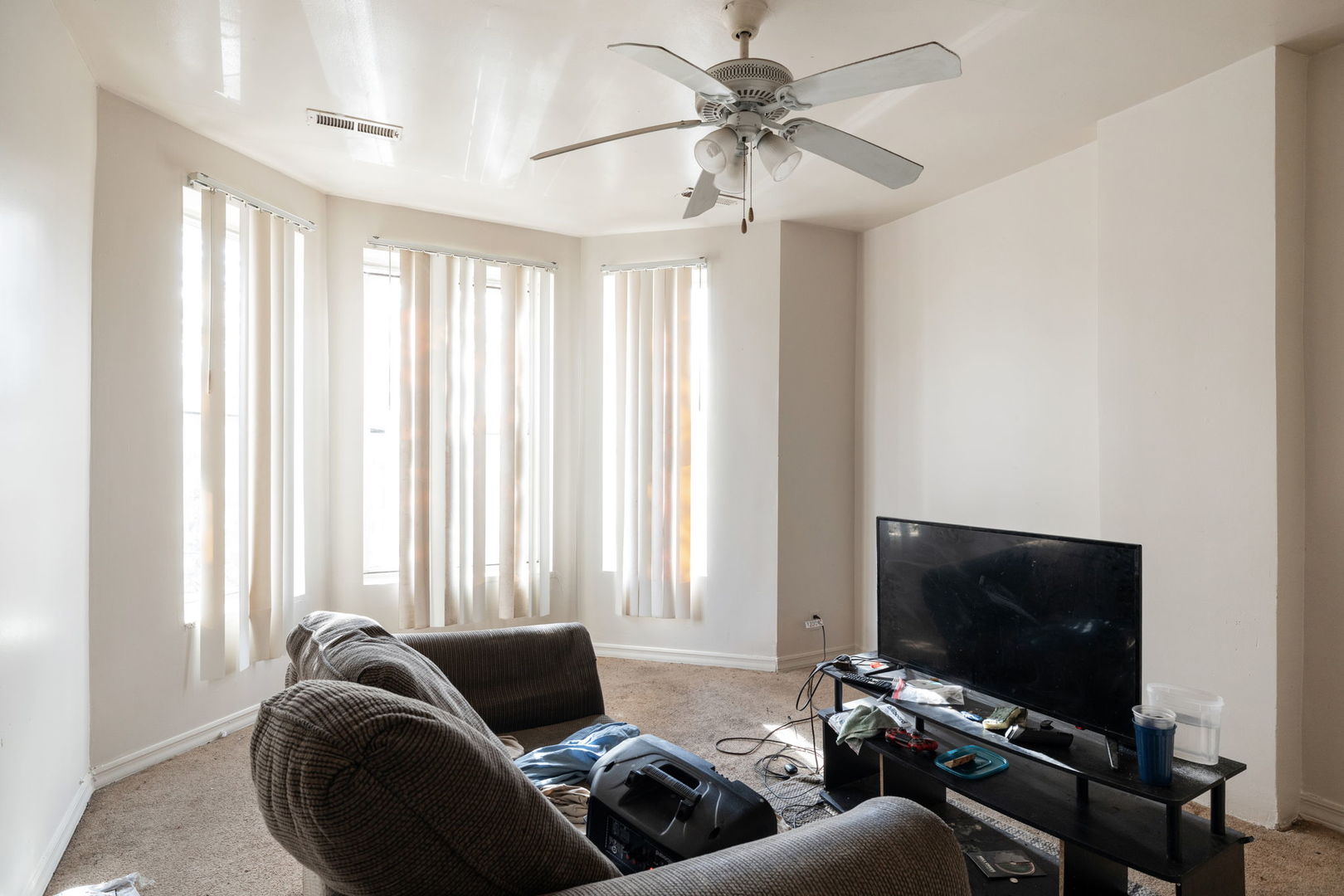 750 E 69th Place, Chicago, IL 60637