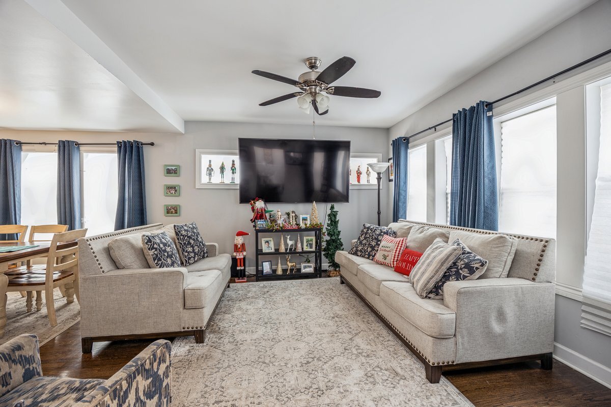 3647 Euclid Avenue, Berwyn, IL 60402