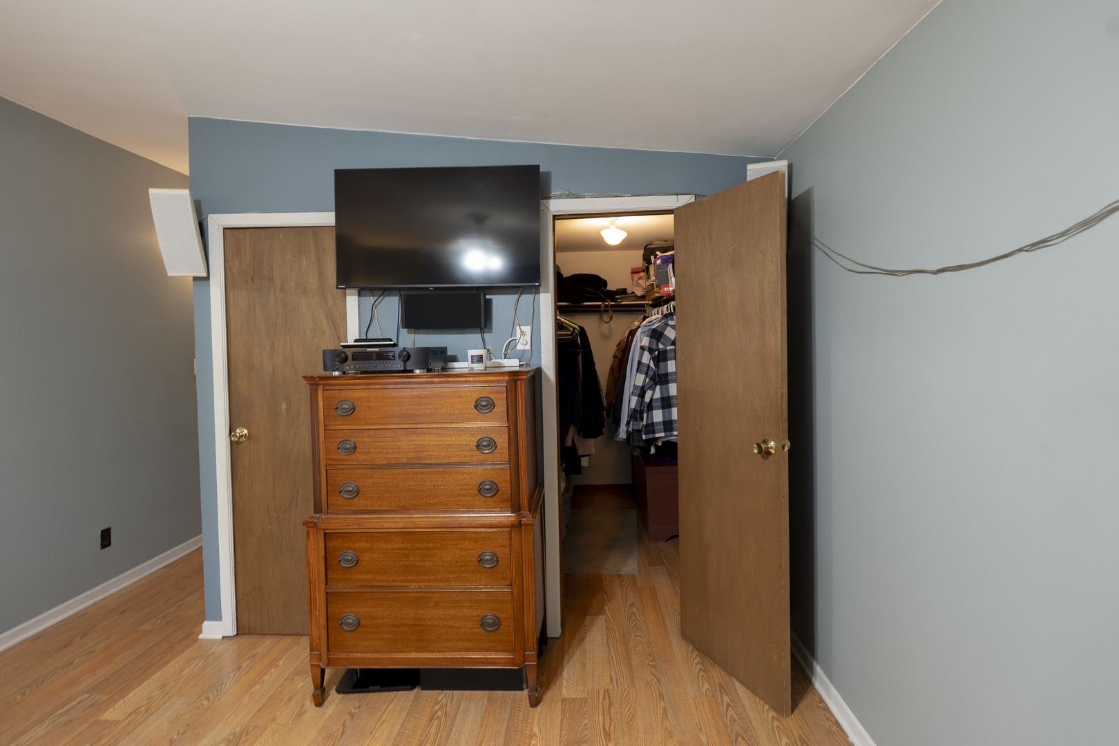 1225 S Lawler Avenue, Lombard, IL 60148