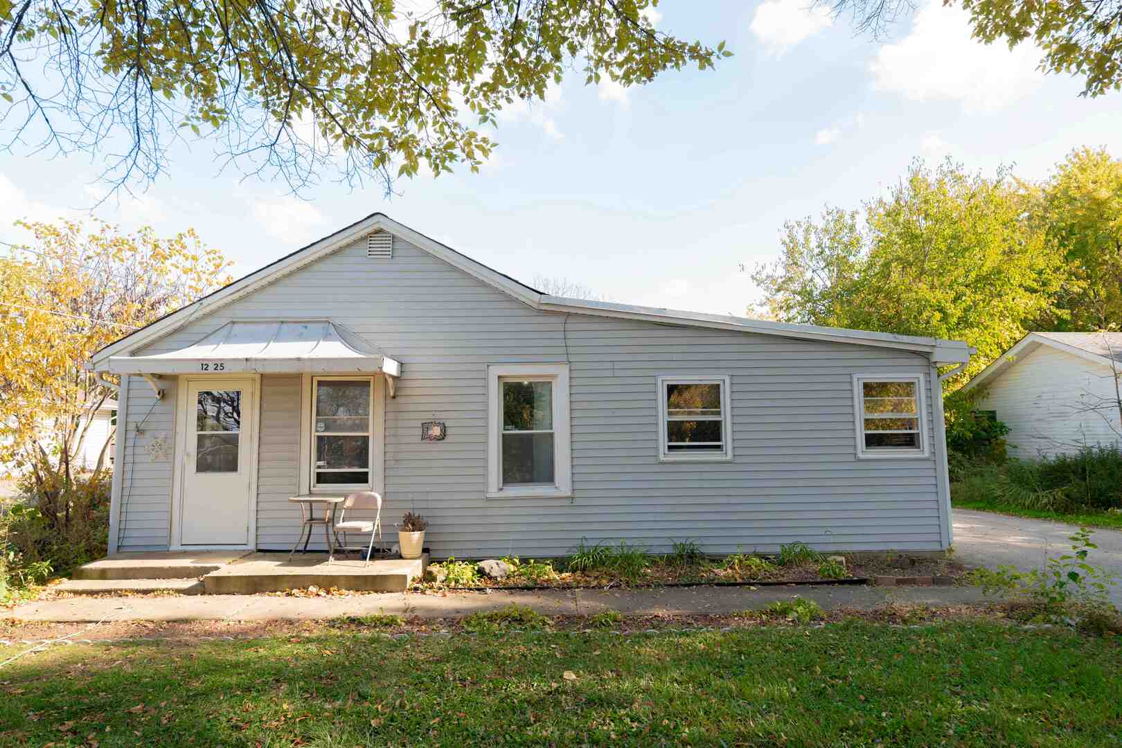 1225 S Lawler Avenue, Lombard, IL 60148