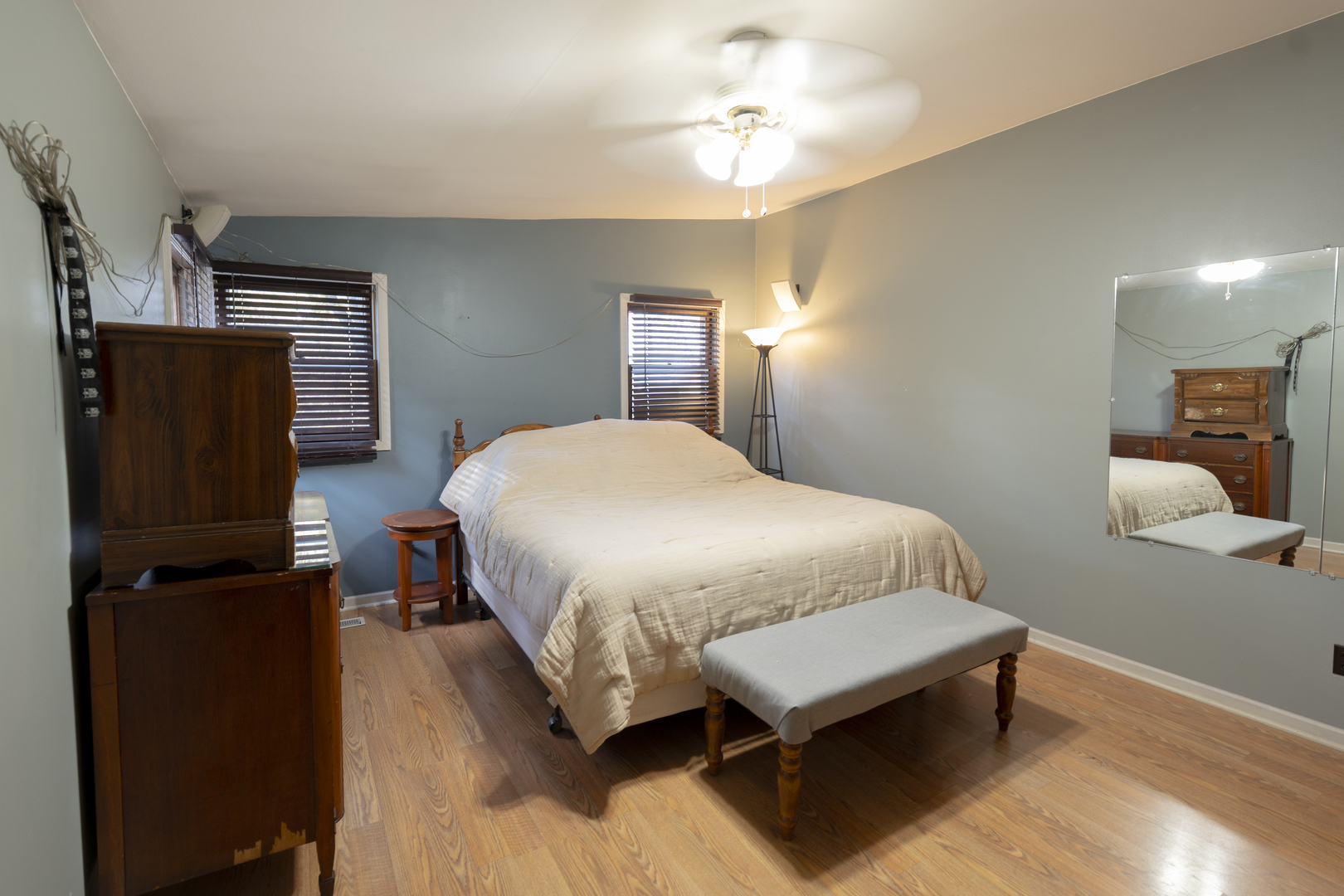 1225 S Lawler Avenue, Lombard, IL 60148