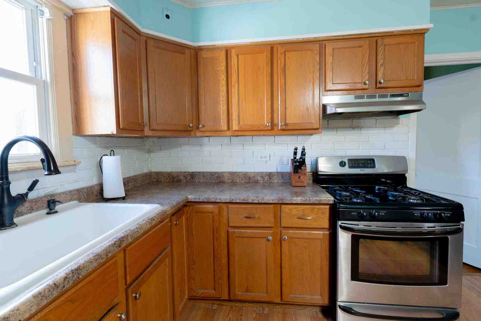 1225 S Lawler Avenue, Lombard, IL 60148