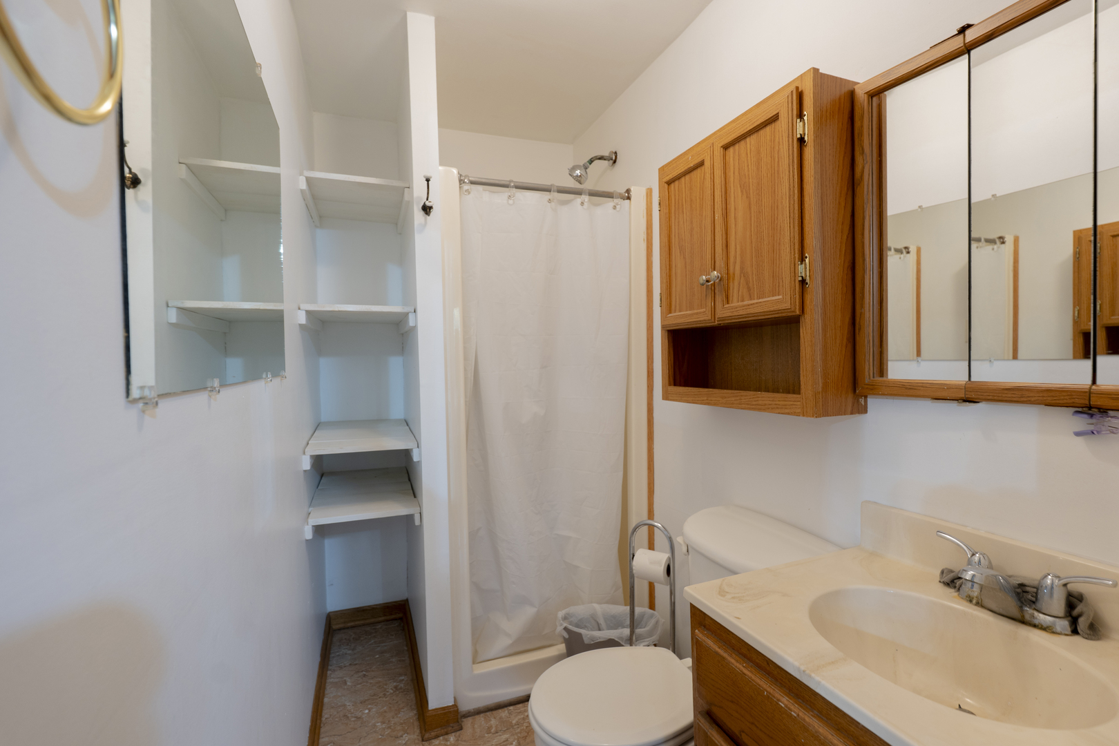 1225 S Lawler Avenue, Lombard, IL 60148