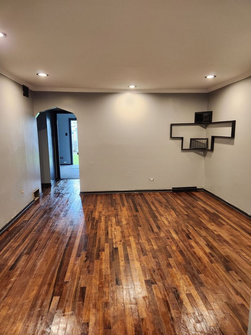 Calumet Park, IL 60827