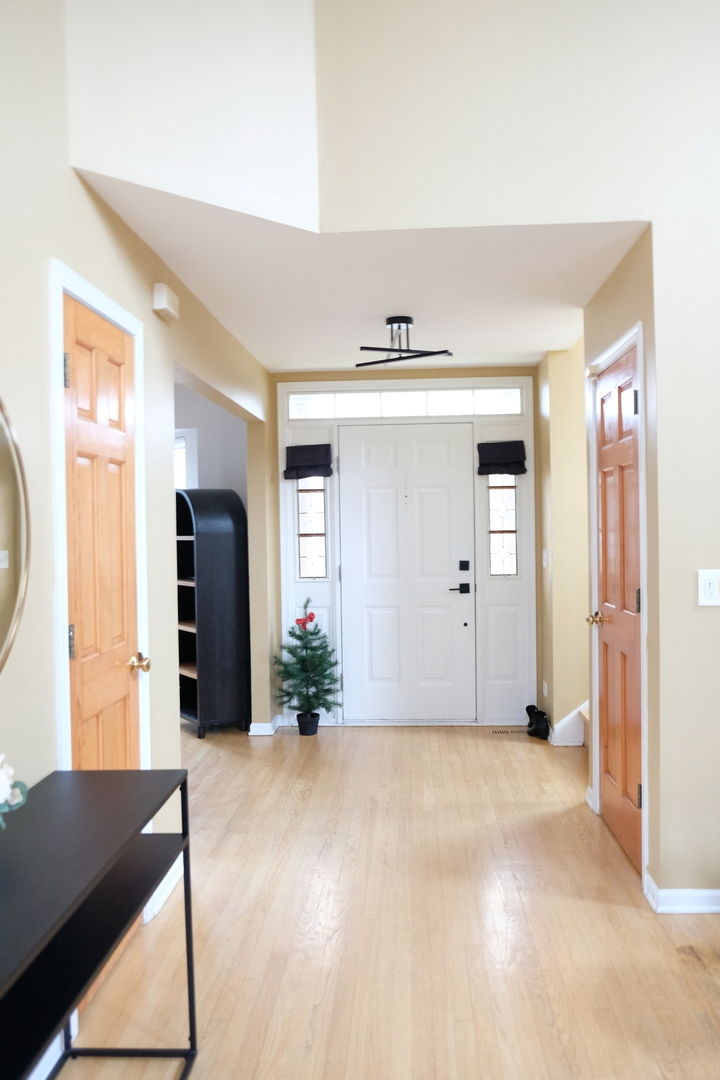 3408 Parliament Lane, Naperville, IL 60564