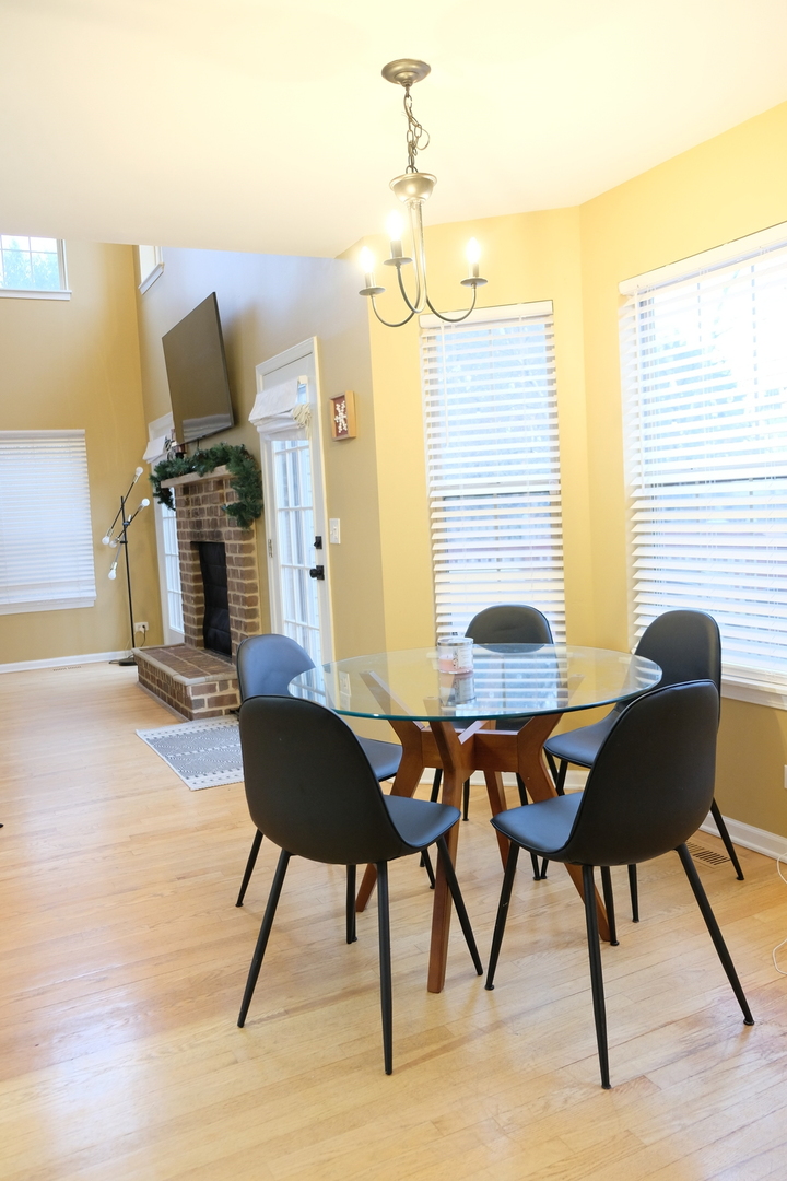 3408 Parliament Lane, Naperville, IL 60564