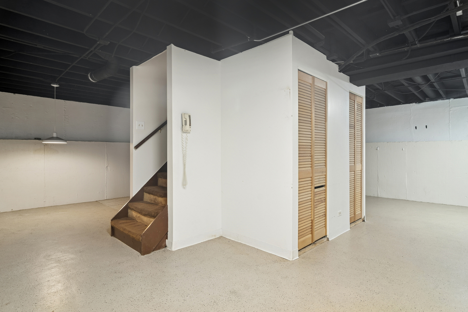 36 Crestview Terrace, Buffalo Grove, IL 60089