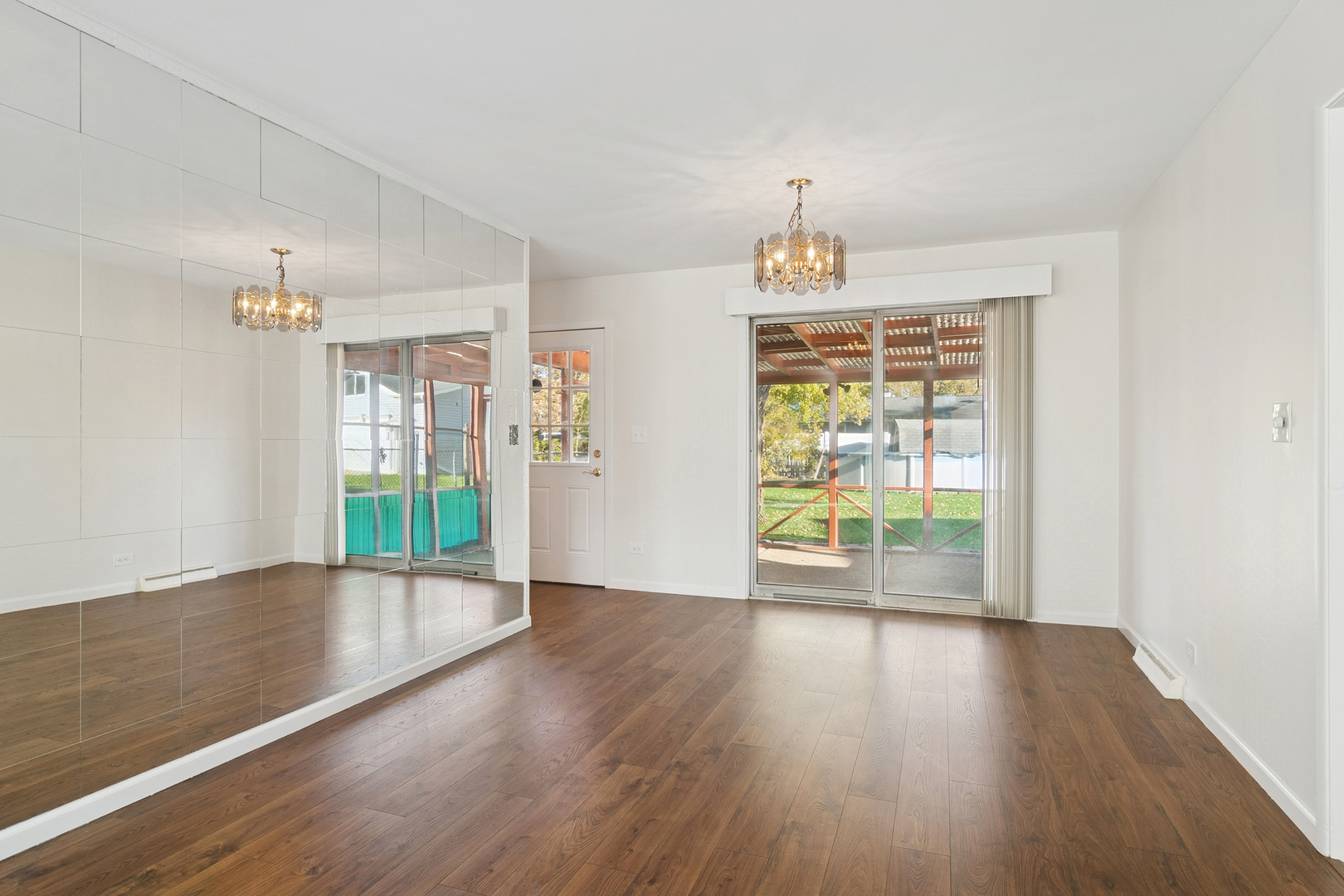 36 Crestview Terrace, Buffalo Grove, IL 60089