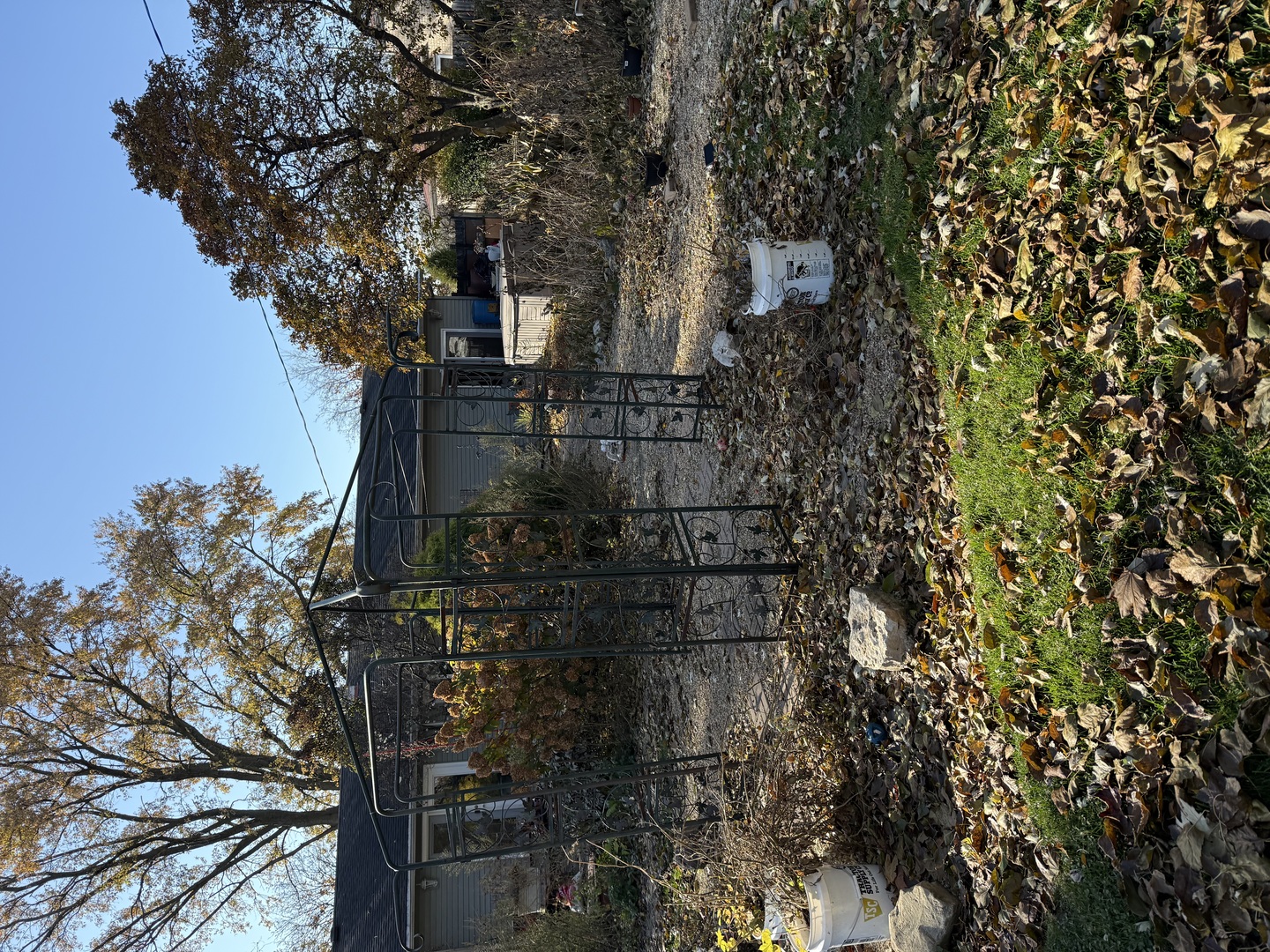 655 W Comstock Avenue, Elmhurst, IL 60126