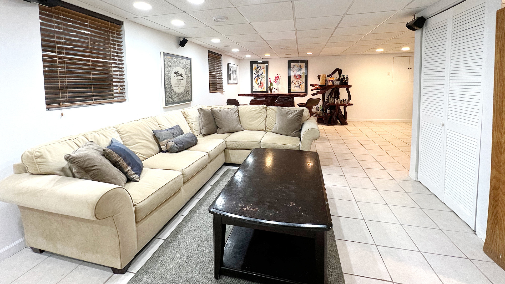 968 Knowles Road, Gurnee, IL 60031