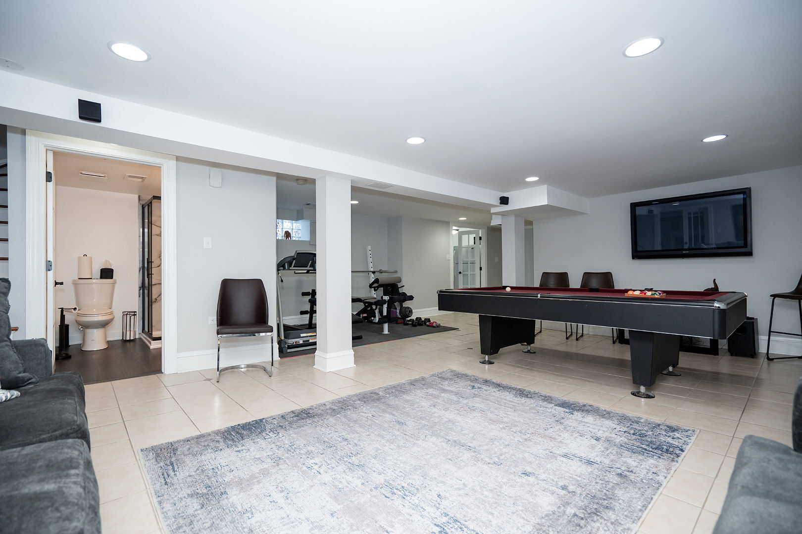 10656 S Oakley Avenue, Chicago, IL 60643