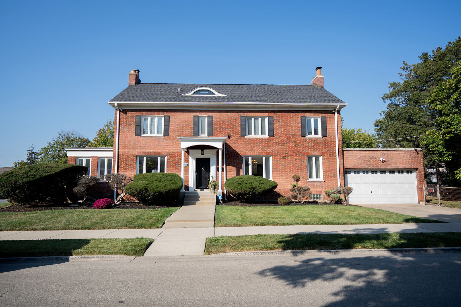 10656 S Oakley Avenue, Chicago, IL 60643