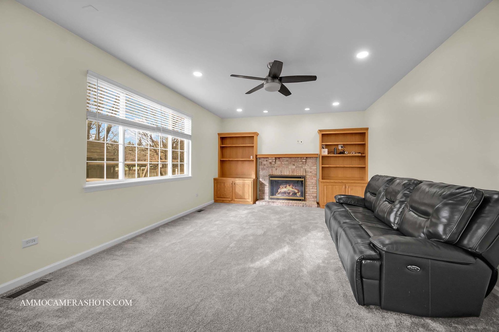 3107 Whitney Road, Aurora, IL 60502