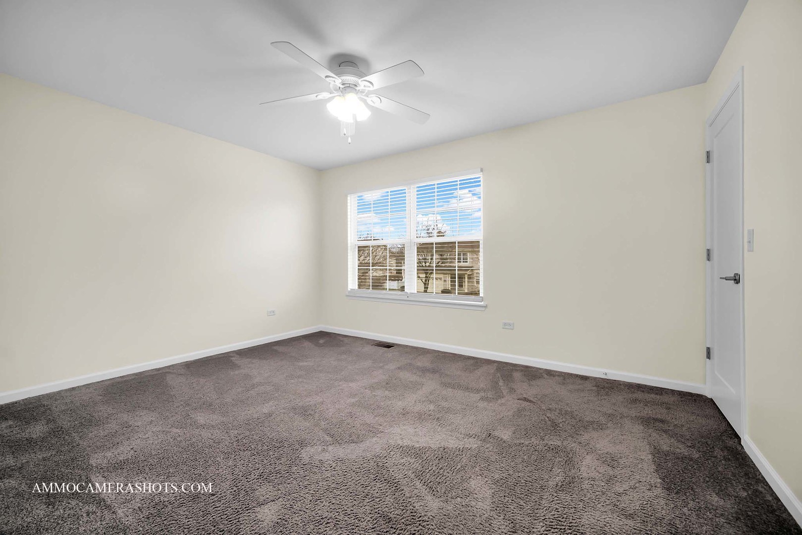 3107 Whitney Road, Aurora, IL 60502