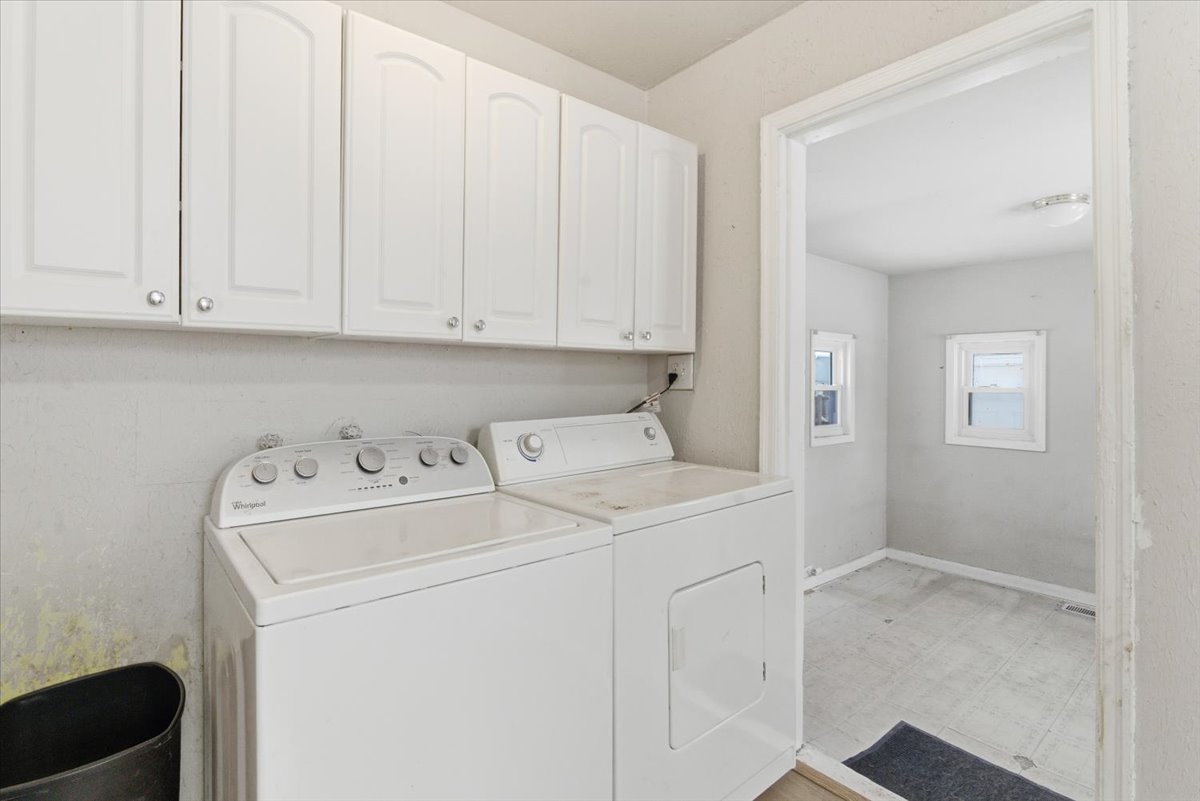 33759 N Lake Shore Drive, Grayslake, IL 60030