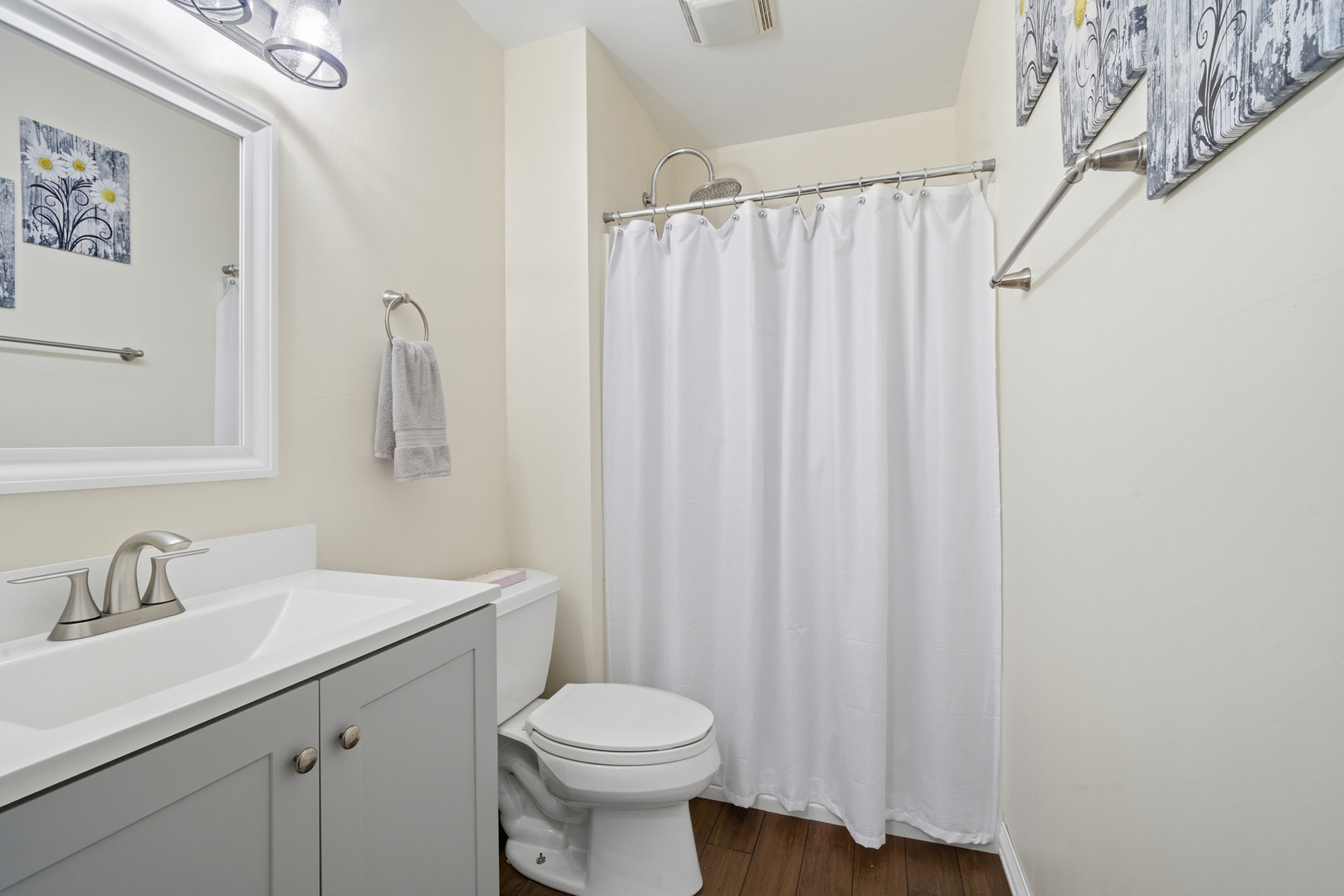 1032 Oak Tree Trail, Lake Villa, IL 60046