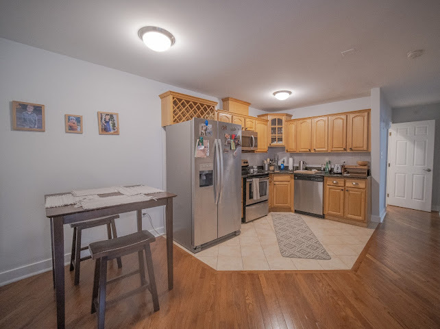 10086 S 84TH Terrace #303, Palos Hills, IL 60465