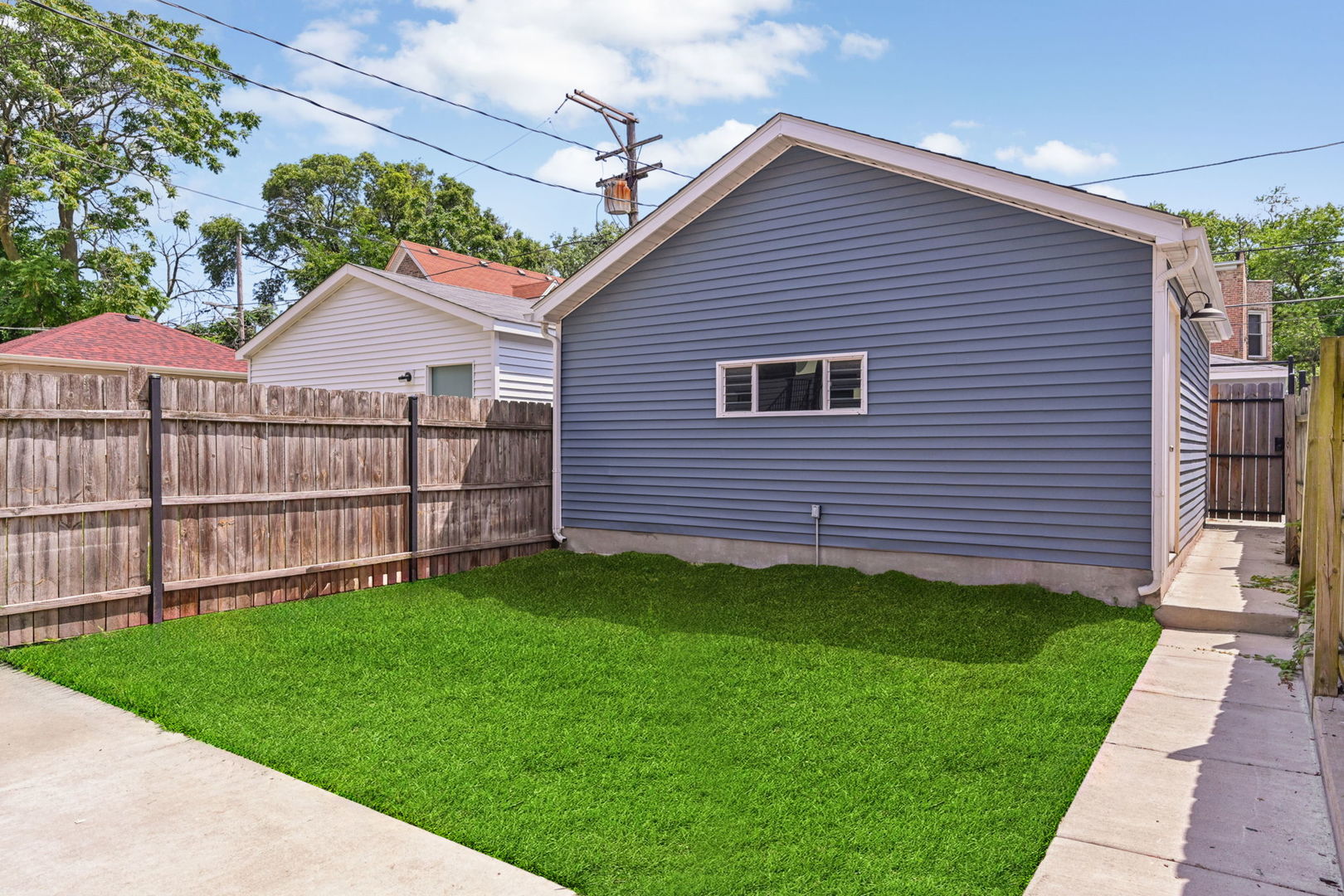 6547 S Langley Avenue, Chicago, IL 60637