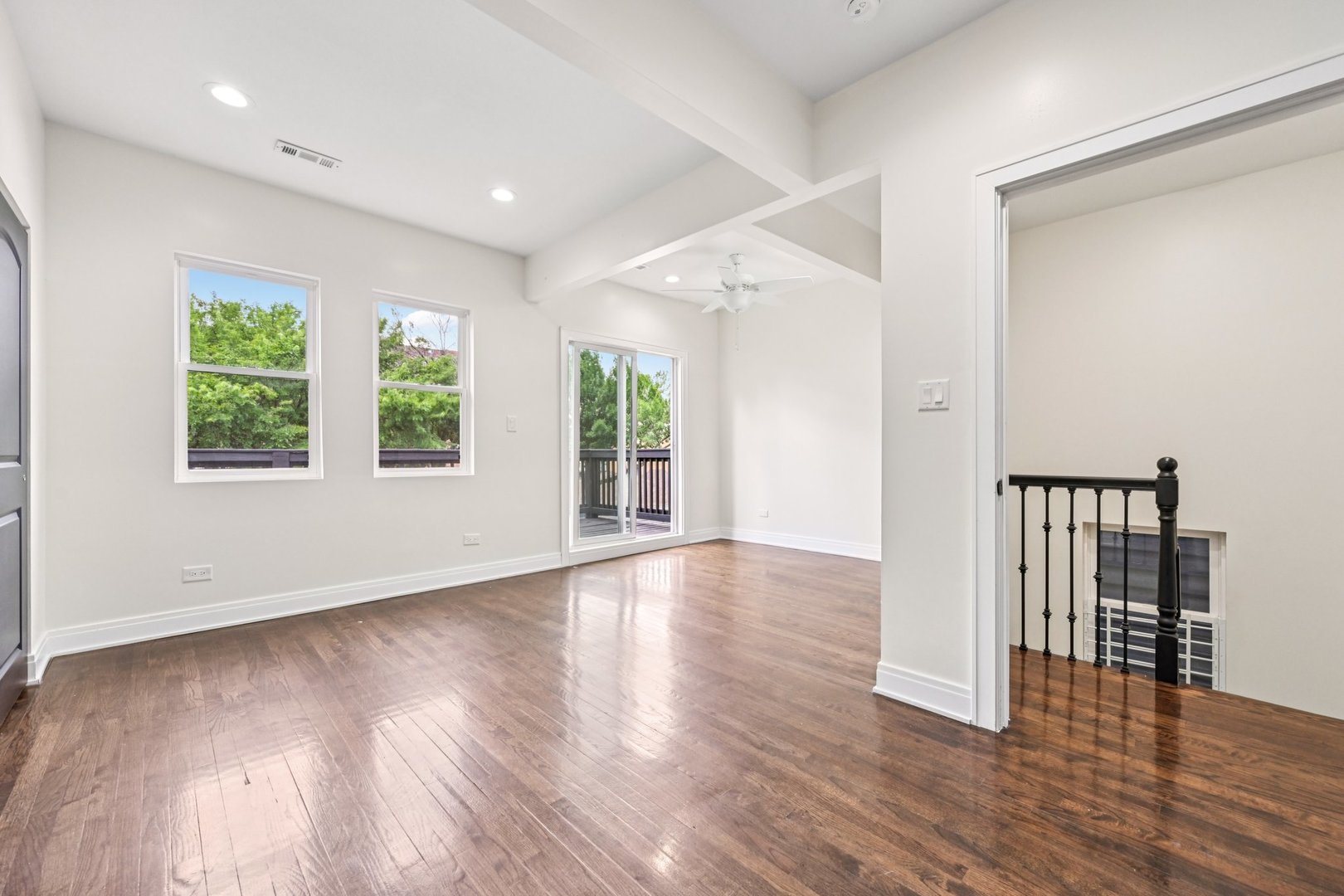 6547 S Langley Avenue, Chicago, IL 60637