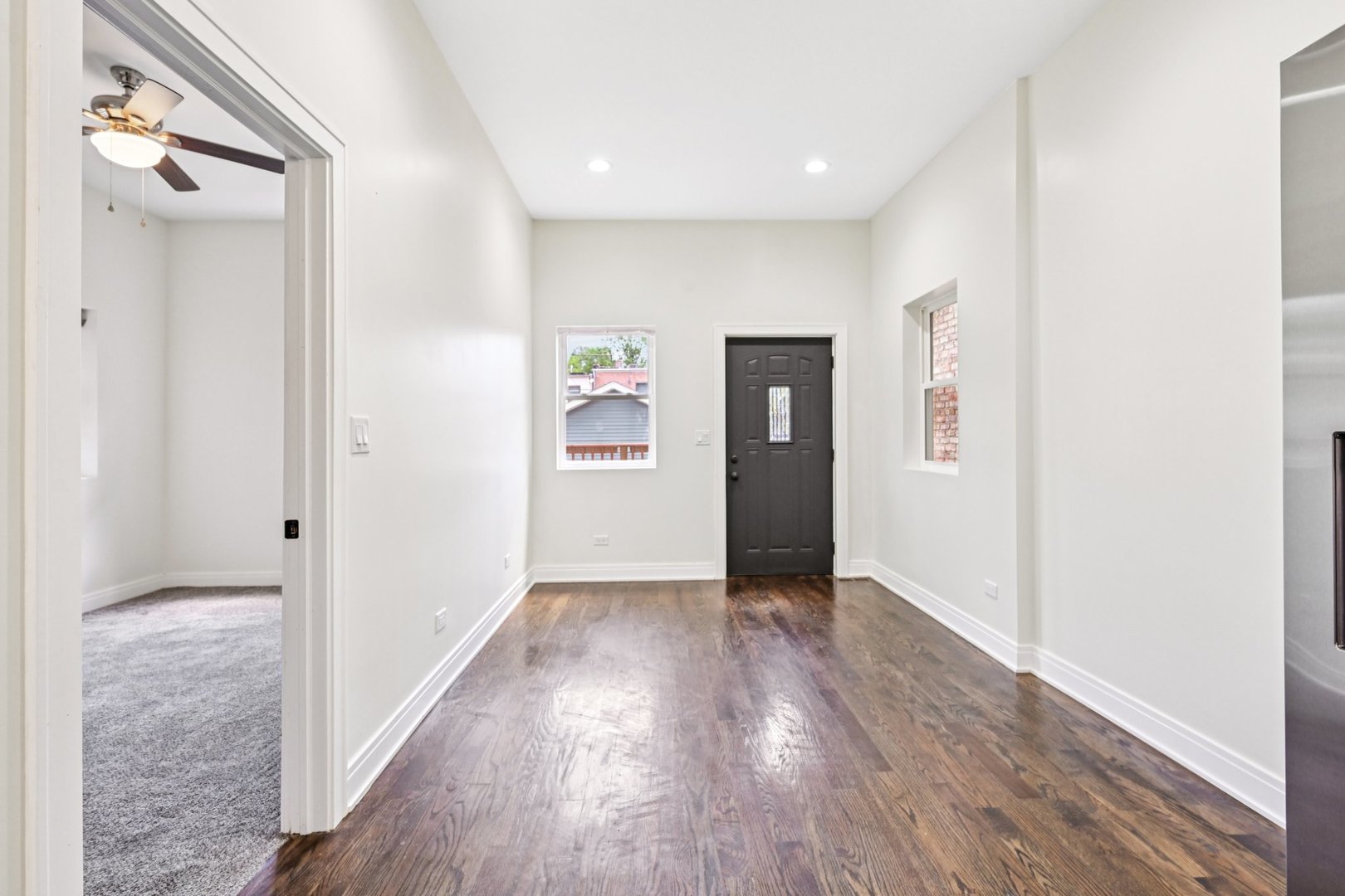 6547 S Langley Avenue, Chicago, IL 60637