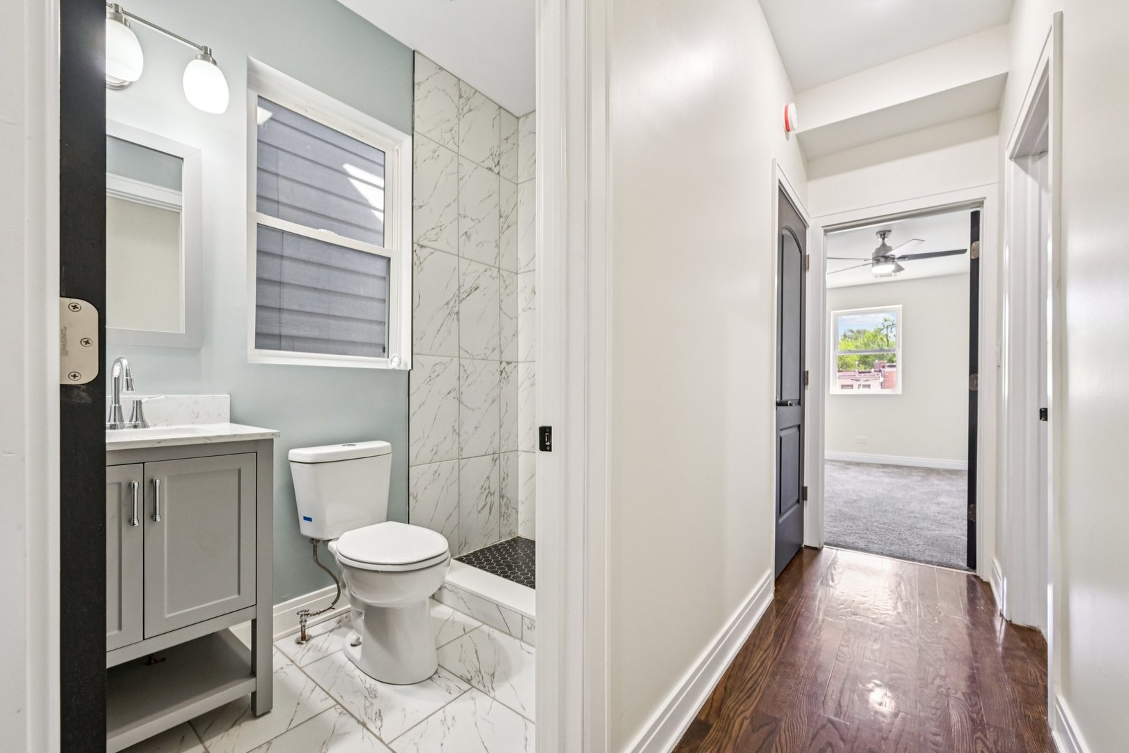 6547 S Langley Avenue, Chicago, IL 60637