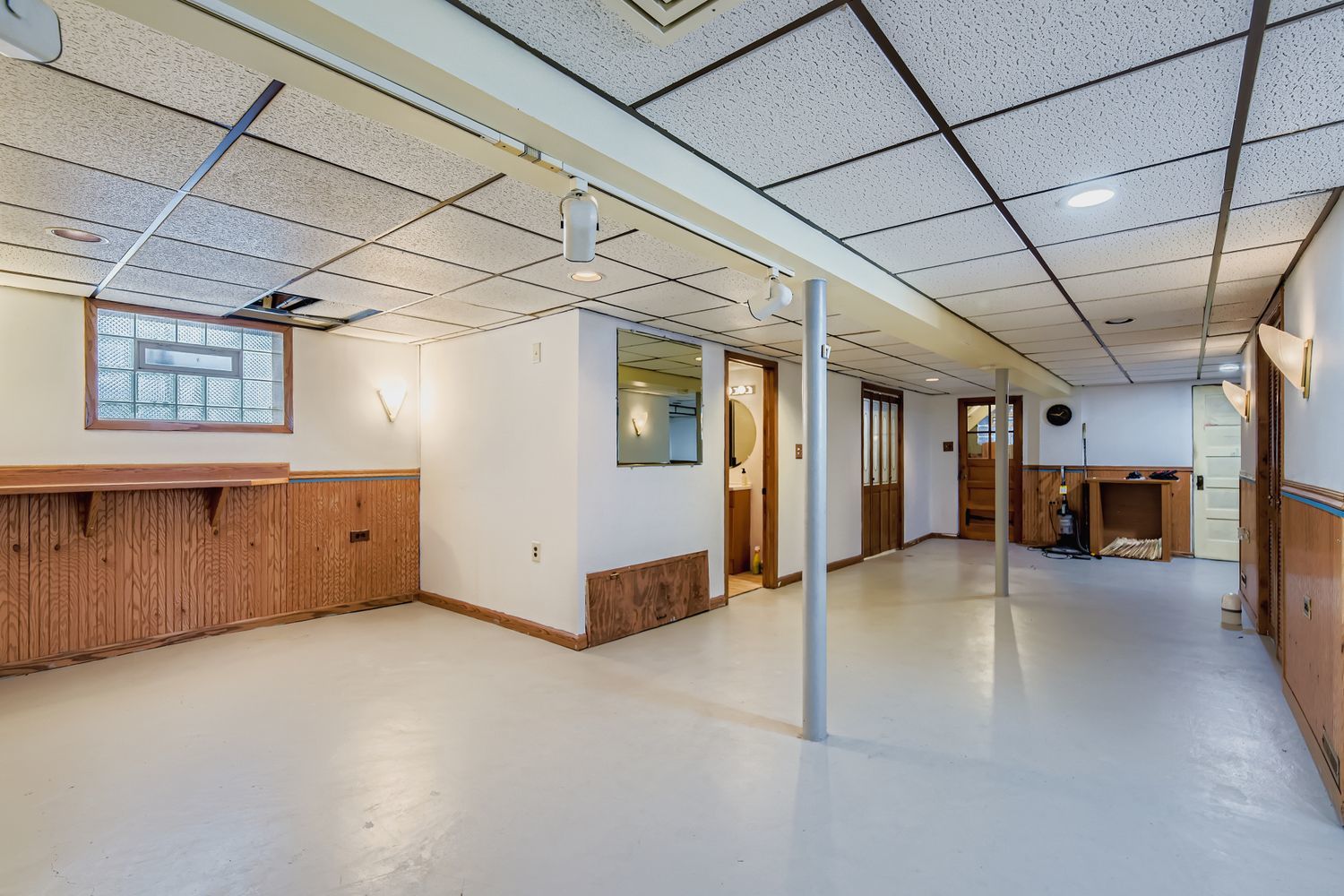 10646 S Saint Louis Avenue, Chicago, IL 60655