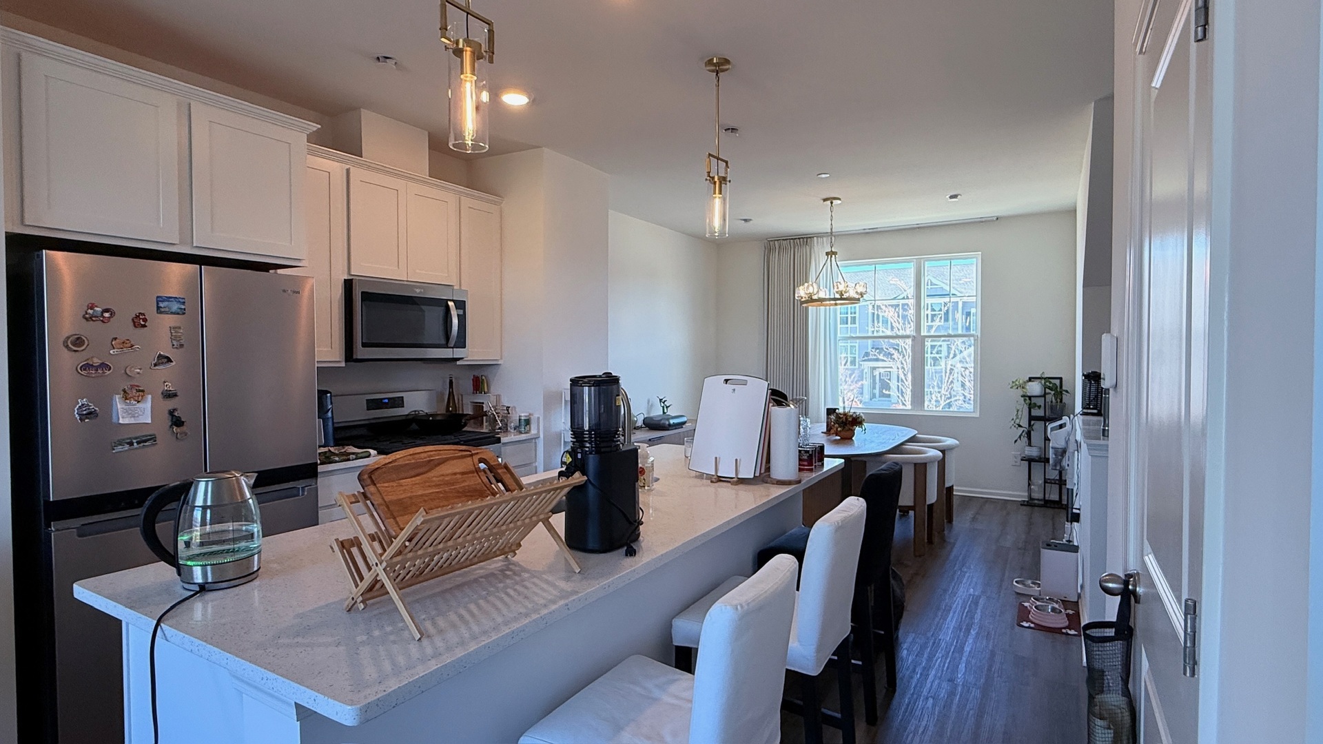 2008 Yellowstone Boulevard #2008, Mundelein, IL 60060