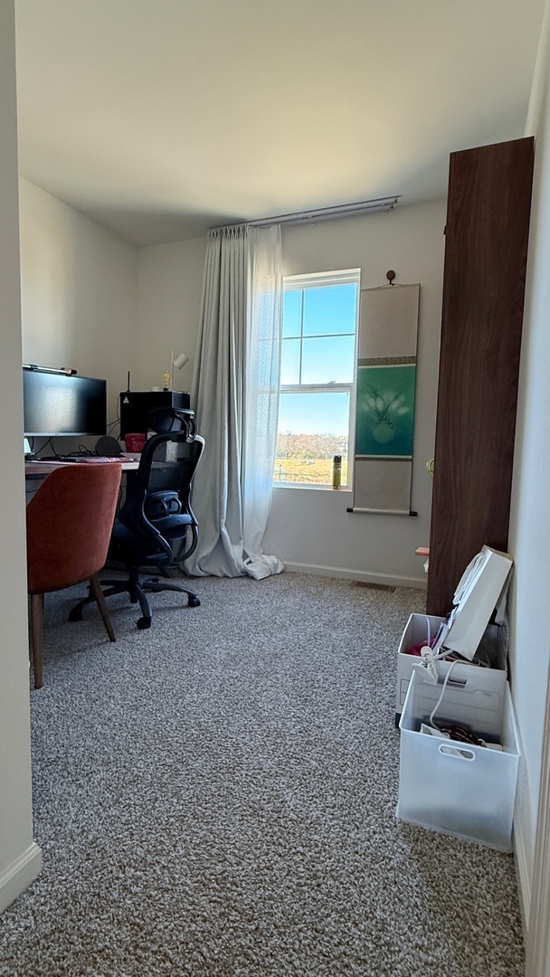 2008 Yellowstone Boulevard #2008, Mundelein, IL 60060