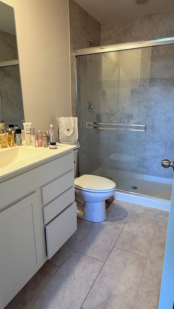 2008 Yellowstone Boulevard #2008, Mundelein, IL 60060