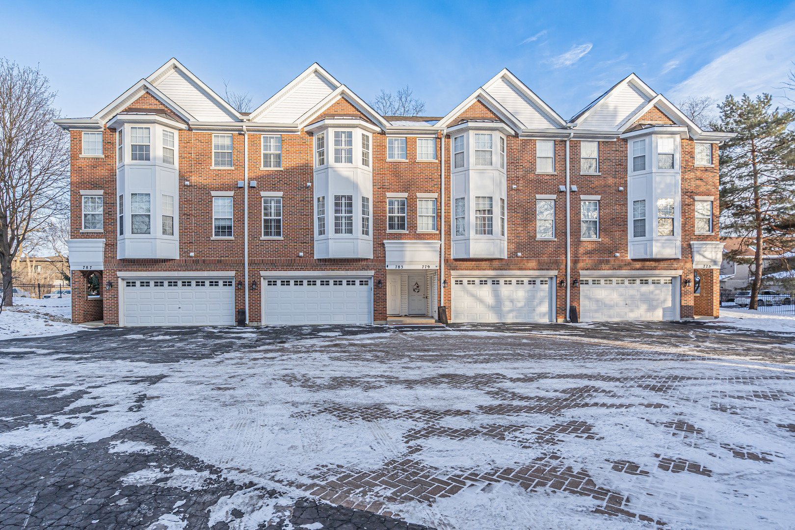 783 N Regis Court, Palatine, IL 60067