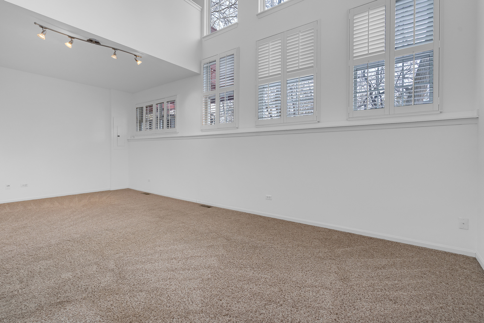 783 N Regis Court, Palatine, IL 60067