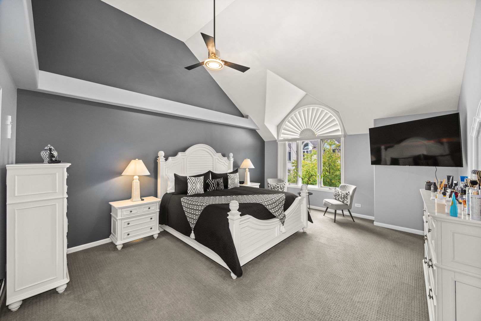 842 N Maple Avenue, Palatine, IL 60067