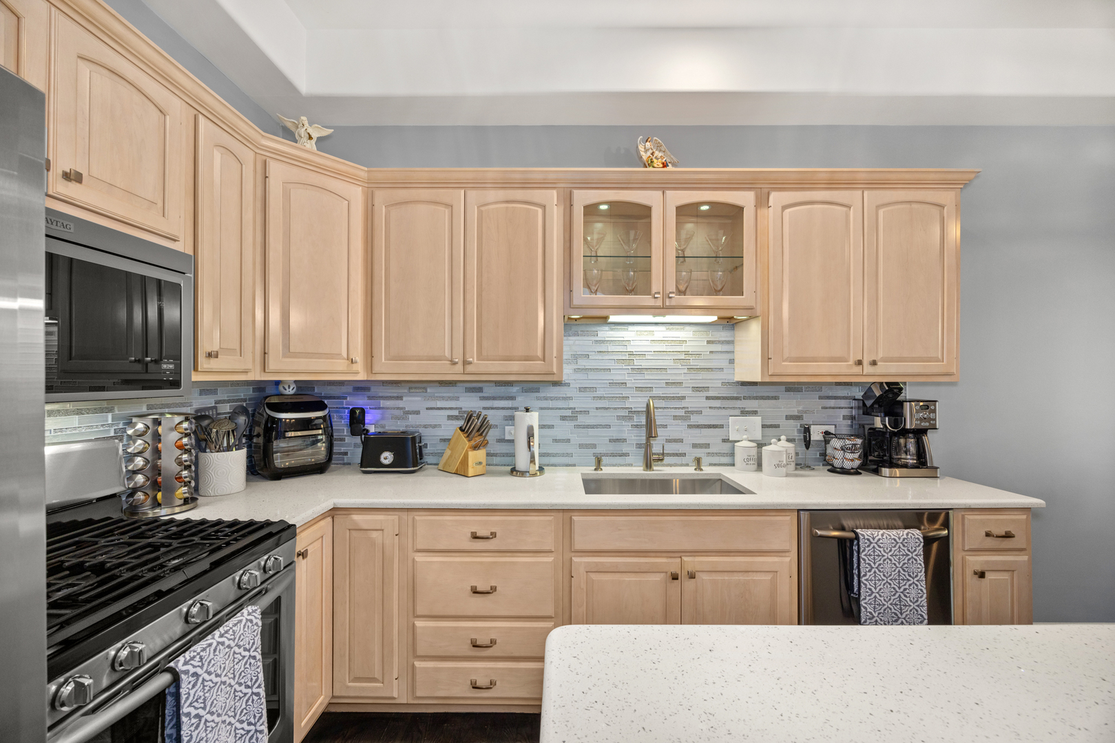 842 N Maple Avenue, Palatine, IL 60067