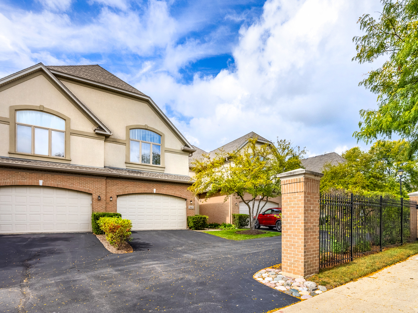 842 N Maple Avenue, Palatine, IL 60067