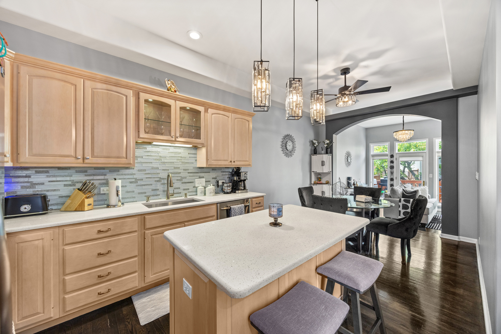 842 N Maple Avenue, Palatine, IL 60067