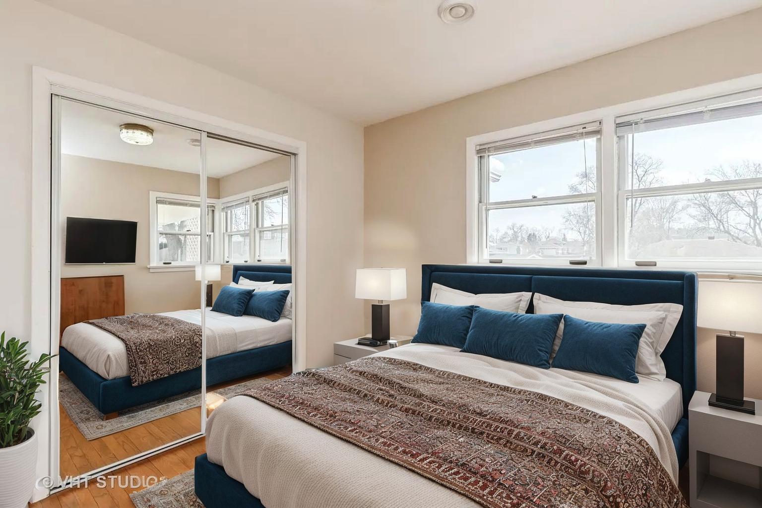 942 Raleigh Road, Mundelein, IL 60060