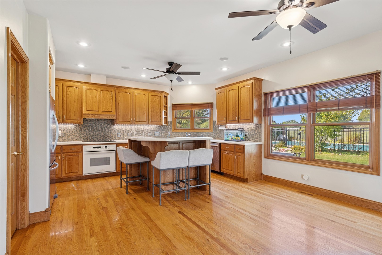 7258 W James Lane, Monee, IL 60449