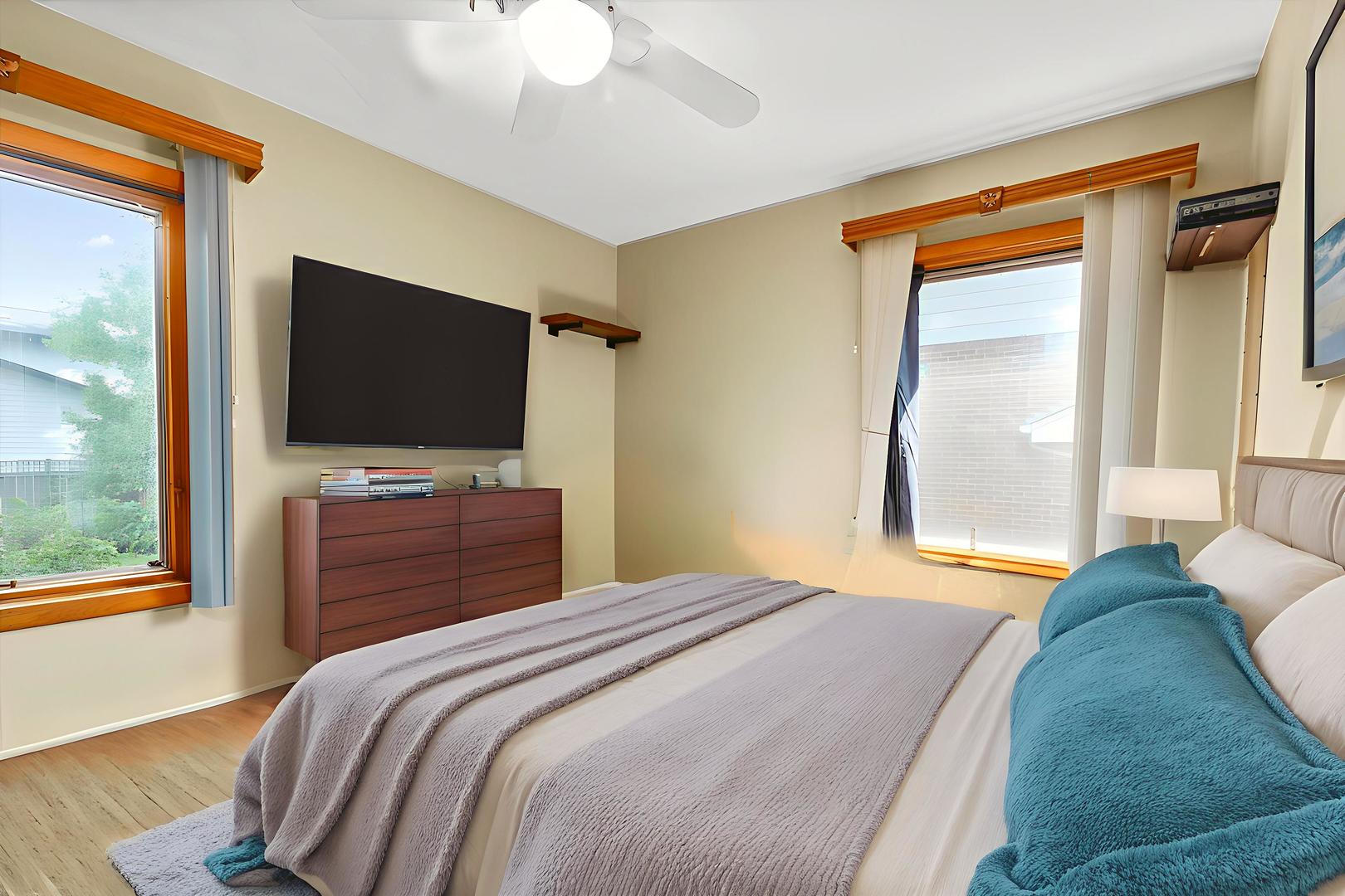 719 N President Street, Wheaton, IL 60187