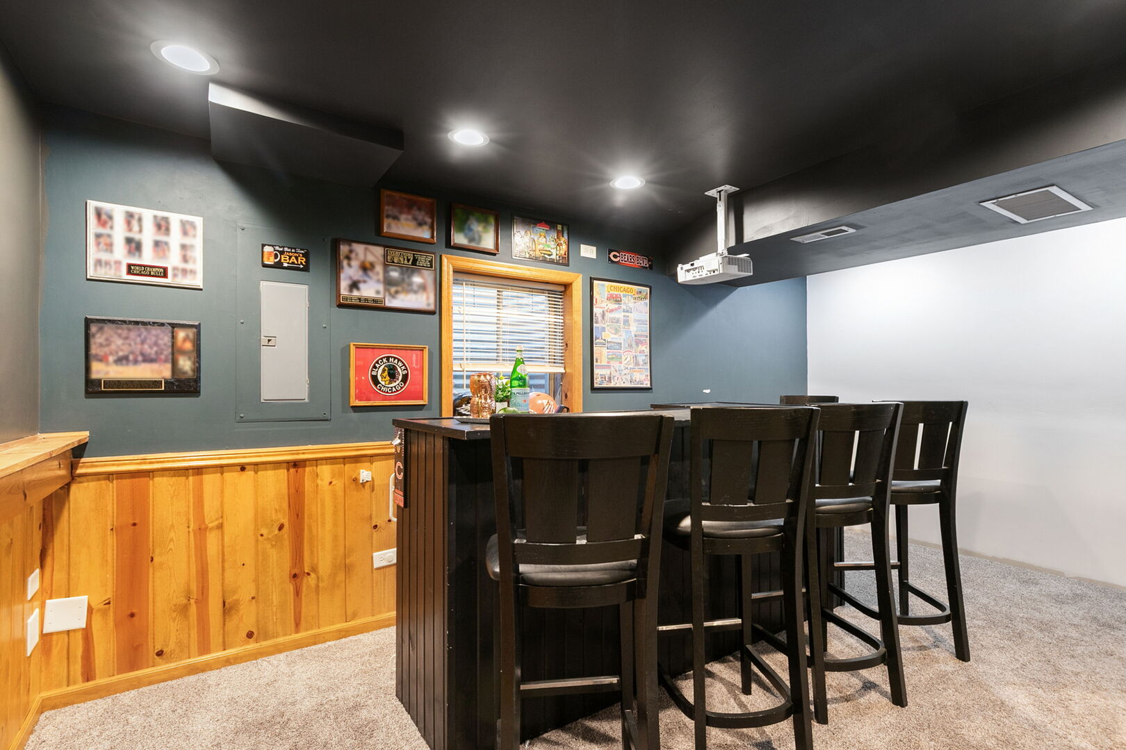 1590 Fairport Drive, Grayslake, IL 60030