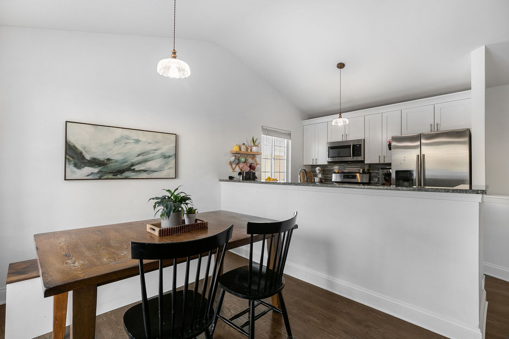 1590 Fairport Drive, Grayslake, IL 60030