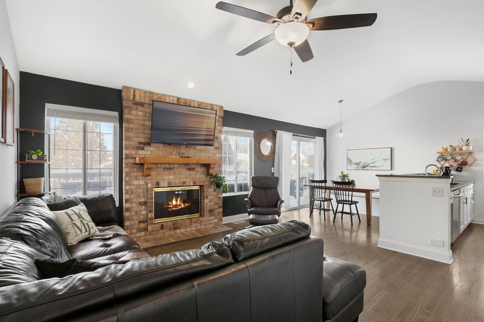 1590 Fairport Drive, Grayslake, IL 60030